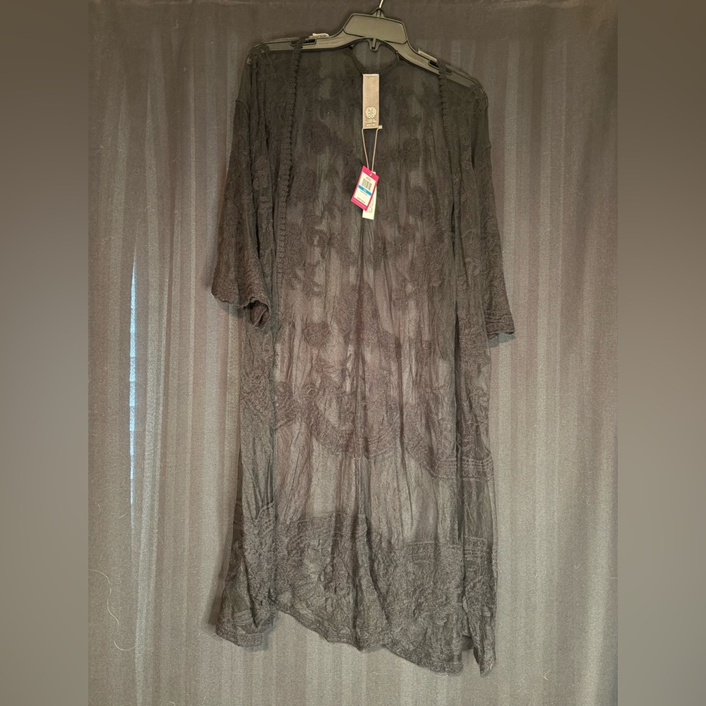 Vince Camuto sheer kimono